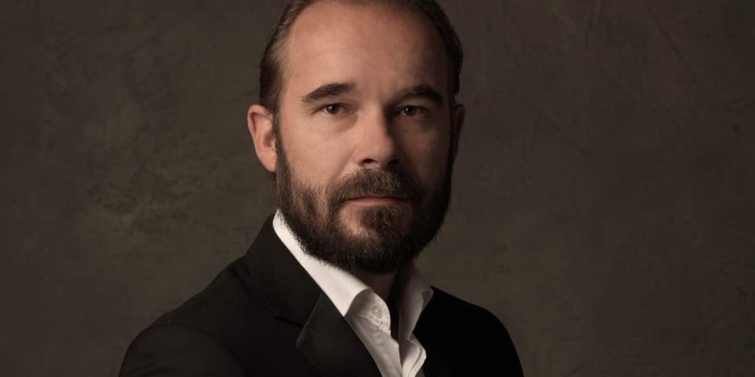 6dc7f32c-0673-4a7a-9a34-5edb0e8a88af Regisseur Michel Sluysmans